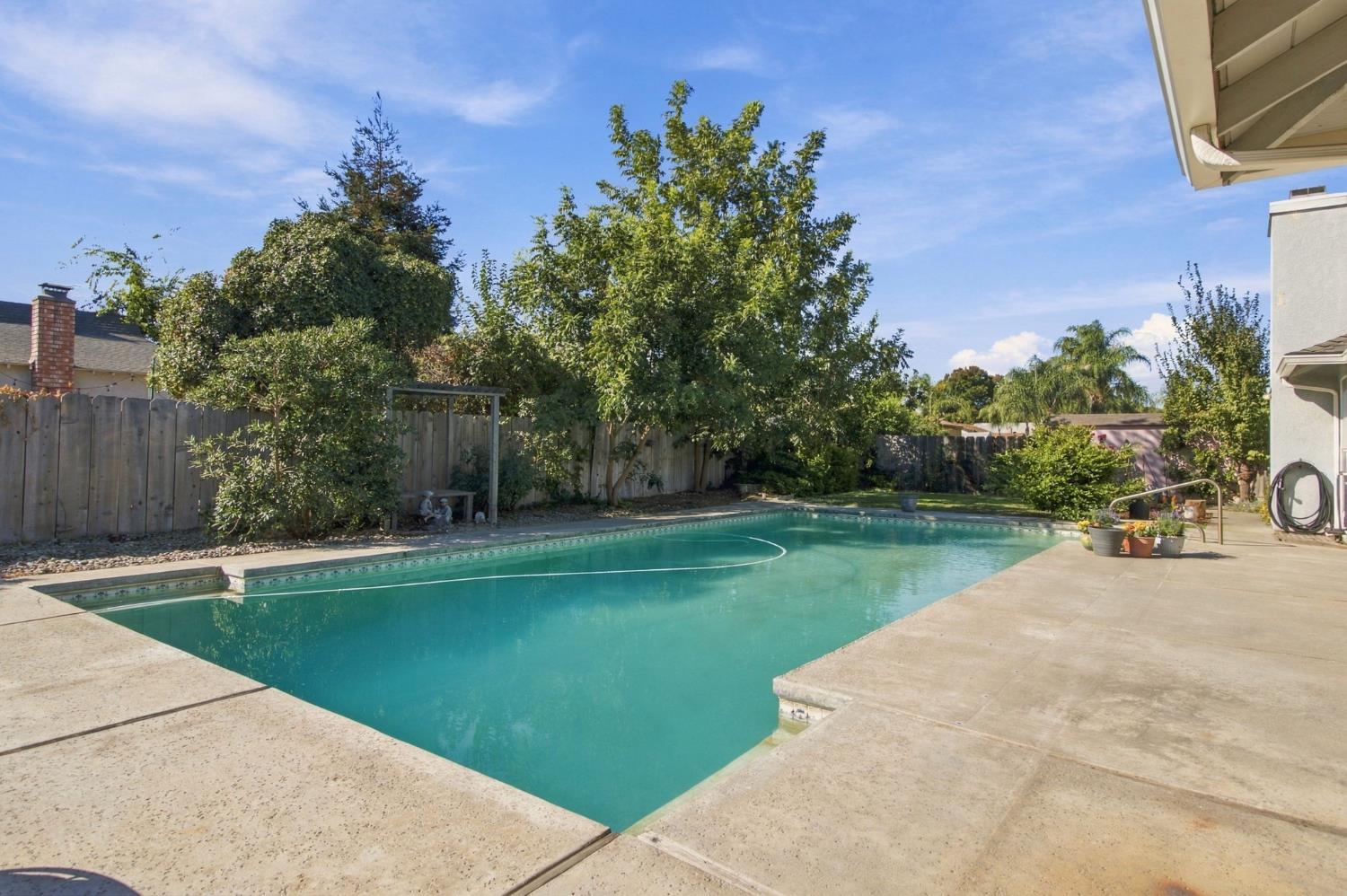 2316 Glasgow, Ceres, CA 95307