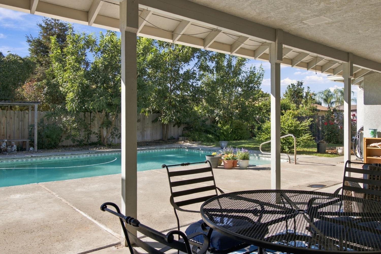 2316 Glasgow, Ceres, CA 95307