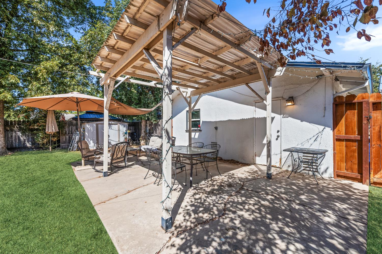 1402 W 22nd St, Merced, CA 95340