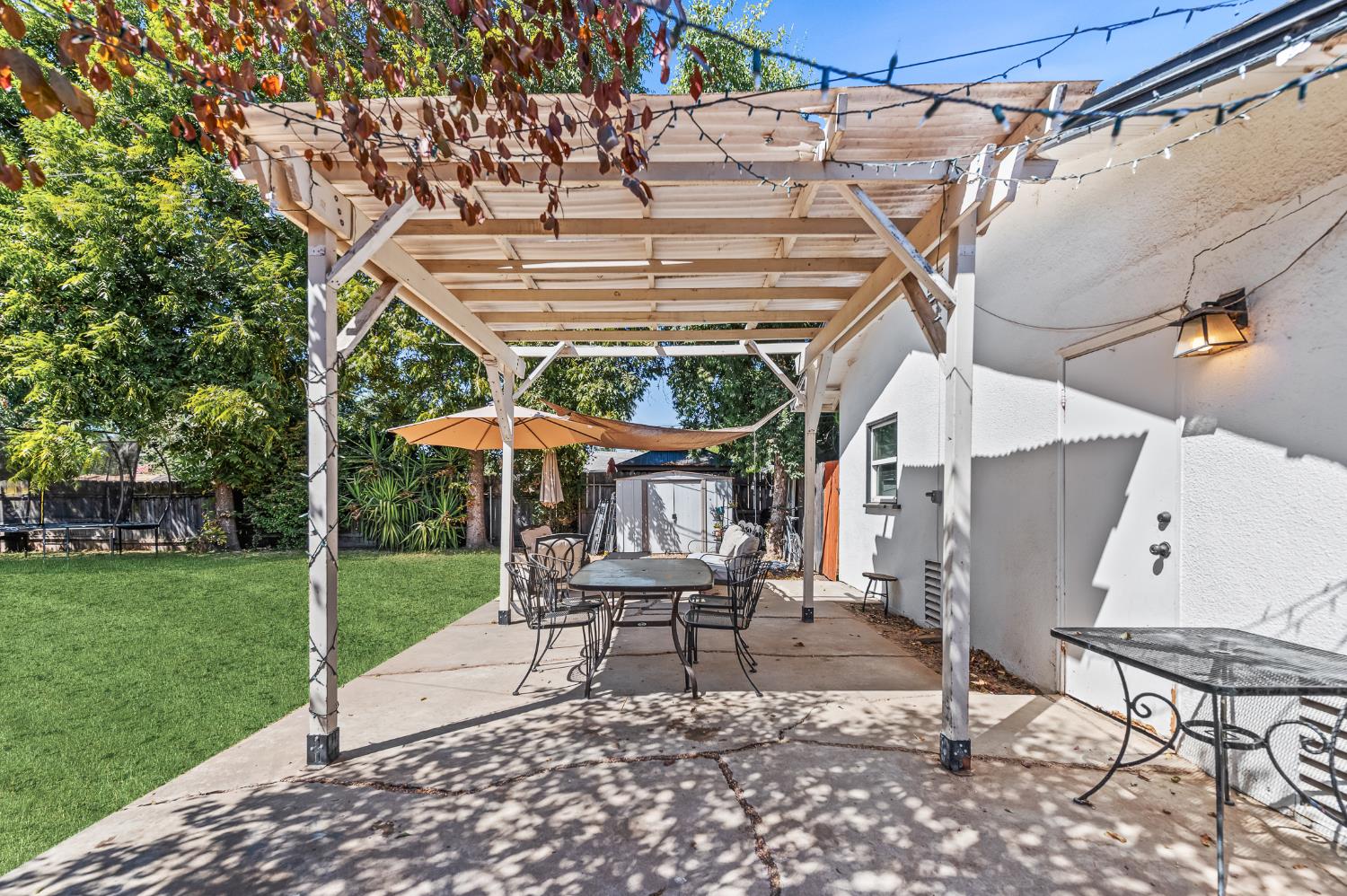 1402 W 22nd St, Merced, CA 95340
