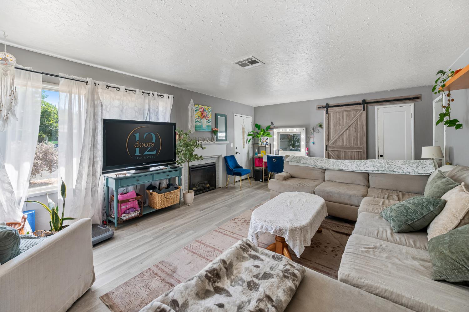 1402 W 22nd St, Merced, CA 95340