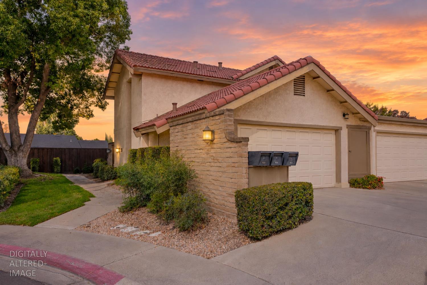 937 Claremont Ct, Modesto, CA 95356