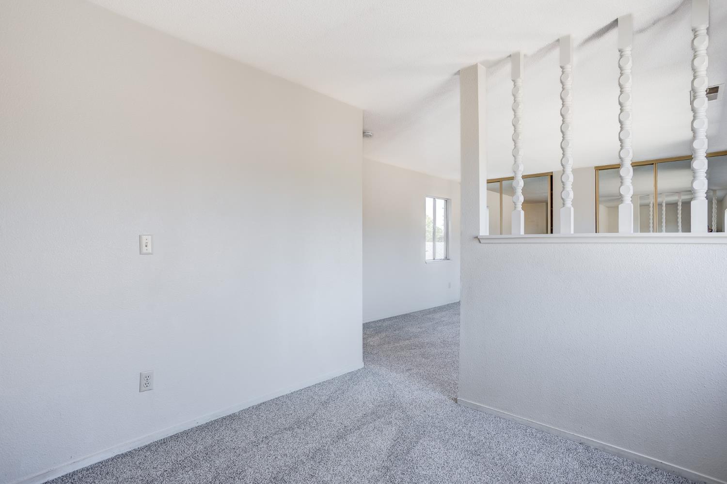 937 Claremont Ct, Modesto, CA 95356