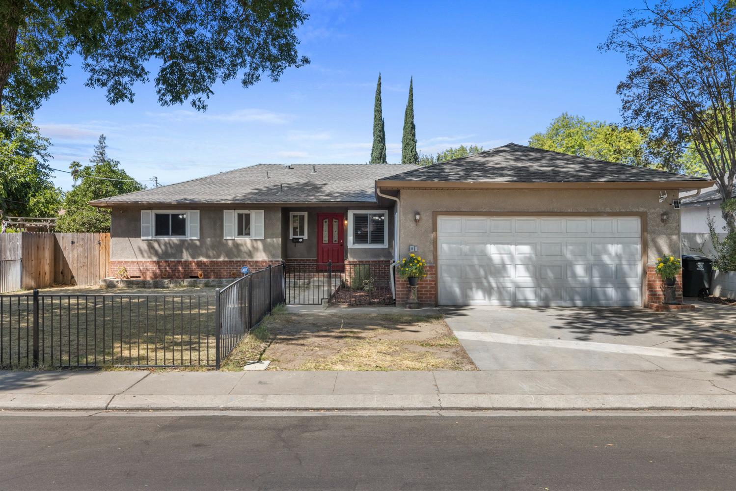 2905 Debbie Ln, Modesto, CA 95350