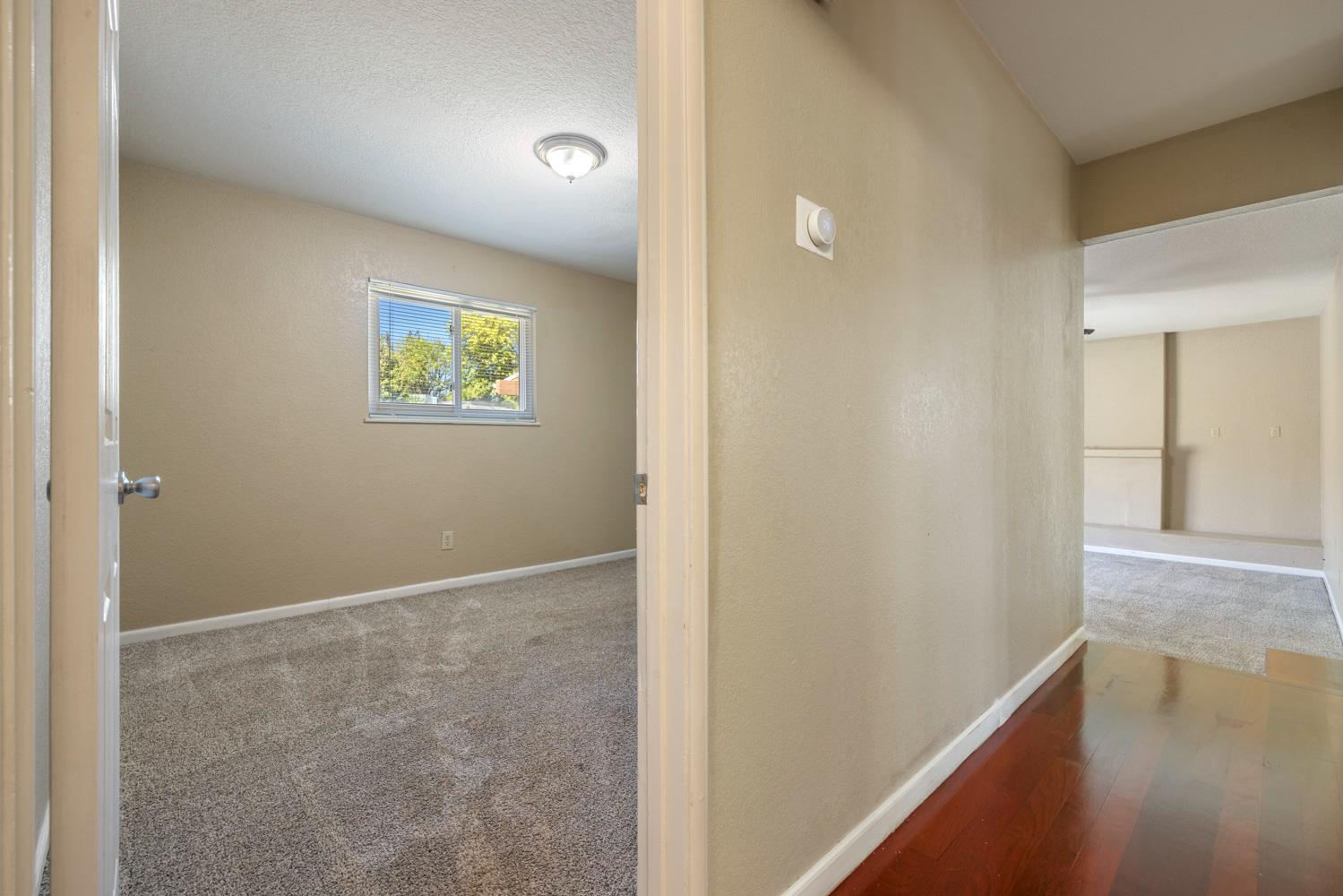 2905 Debbie Ln, Modesto, CA 95350