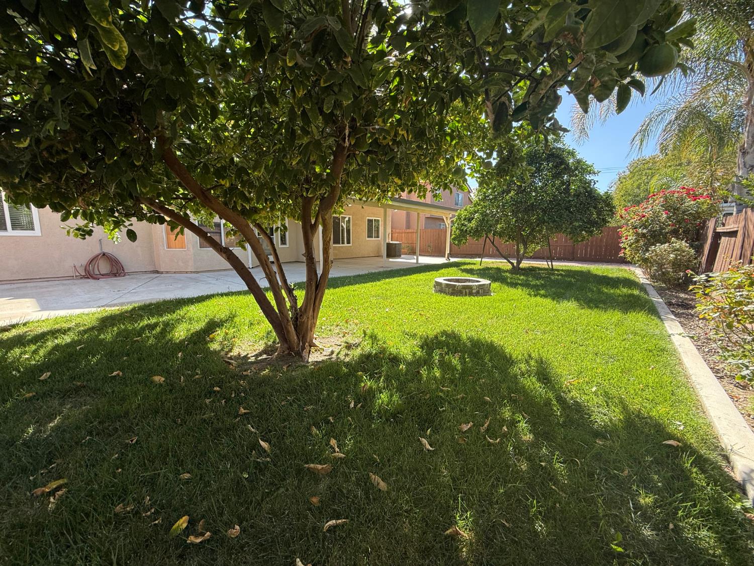 1068 Sandra St, Los Banos, CA 93635