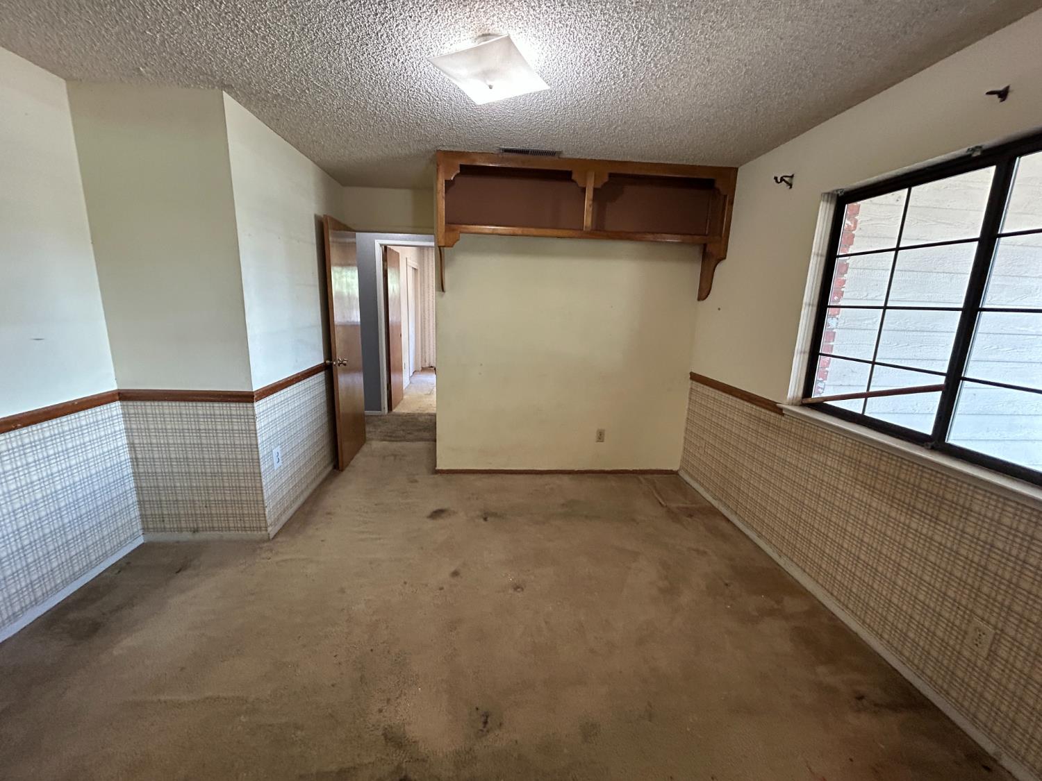 101 Manzanita Dr, Atwater, CA 95301