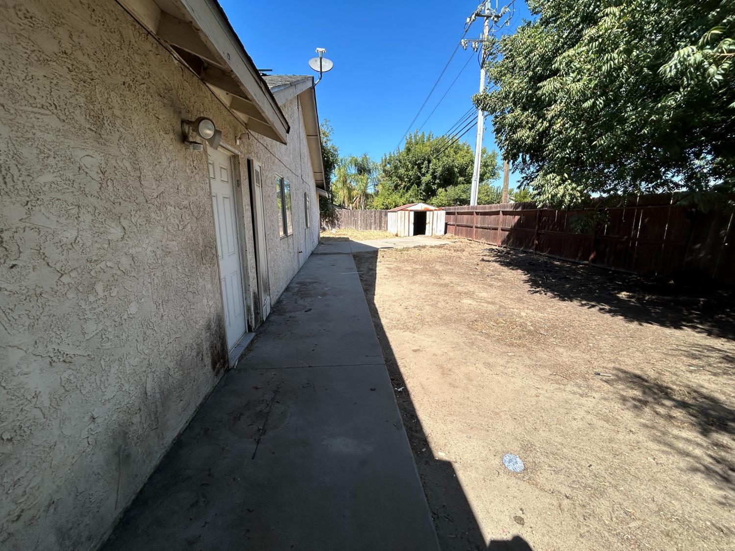 101 Manzanita Dr, Atwater, CA 95301
