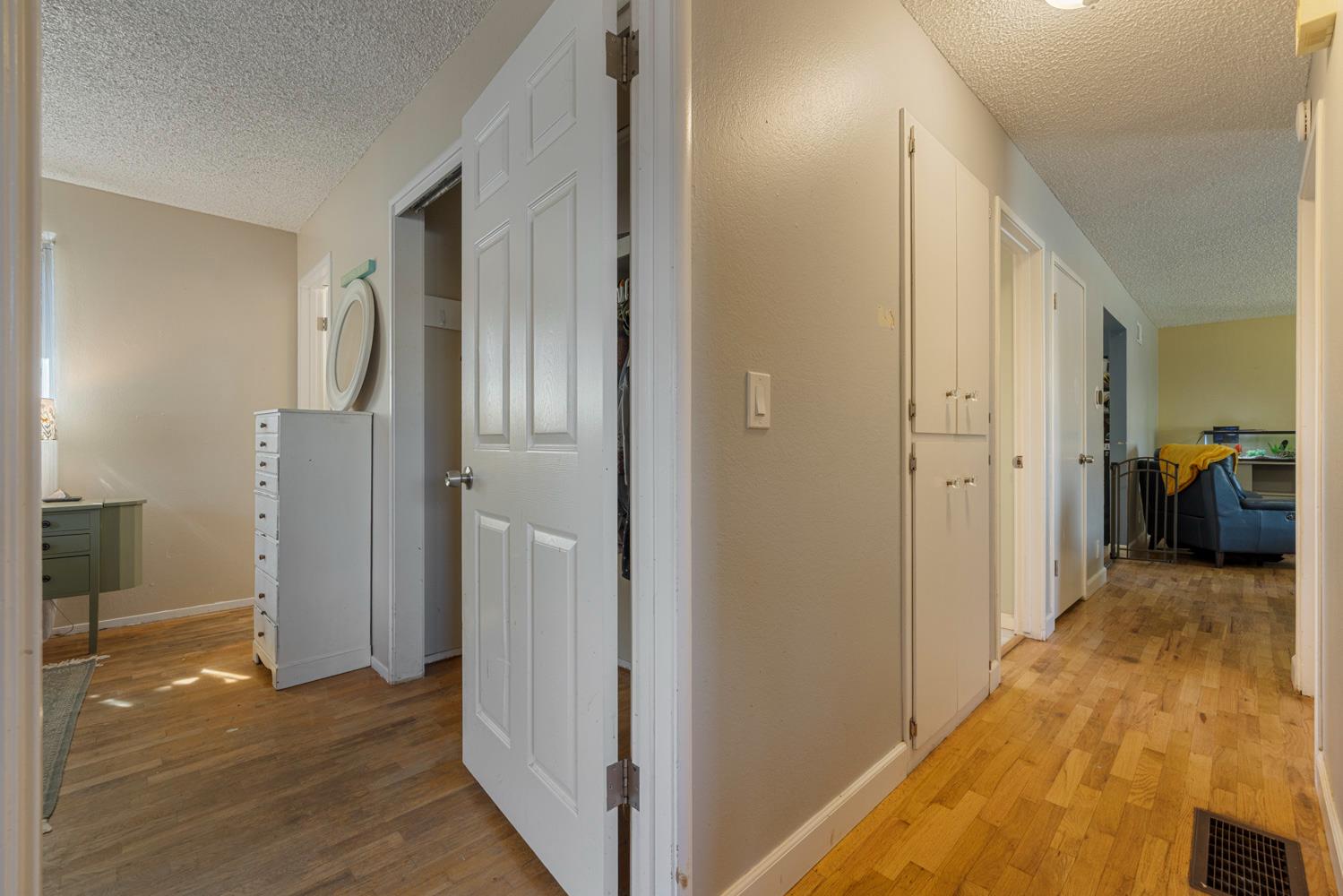 800 Frank Ct, Manteca, CA 95336