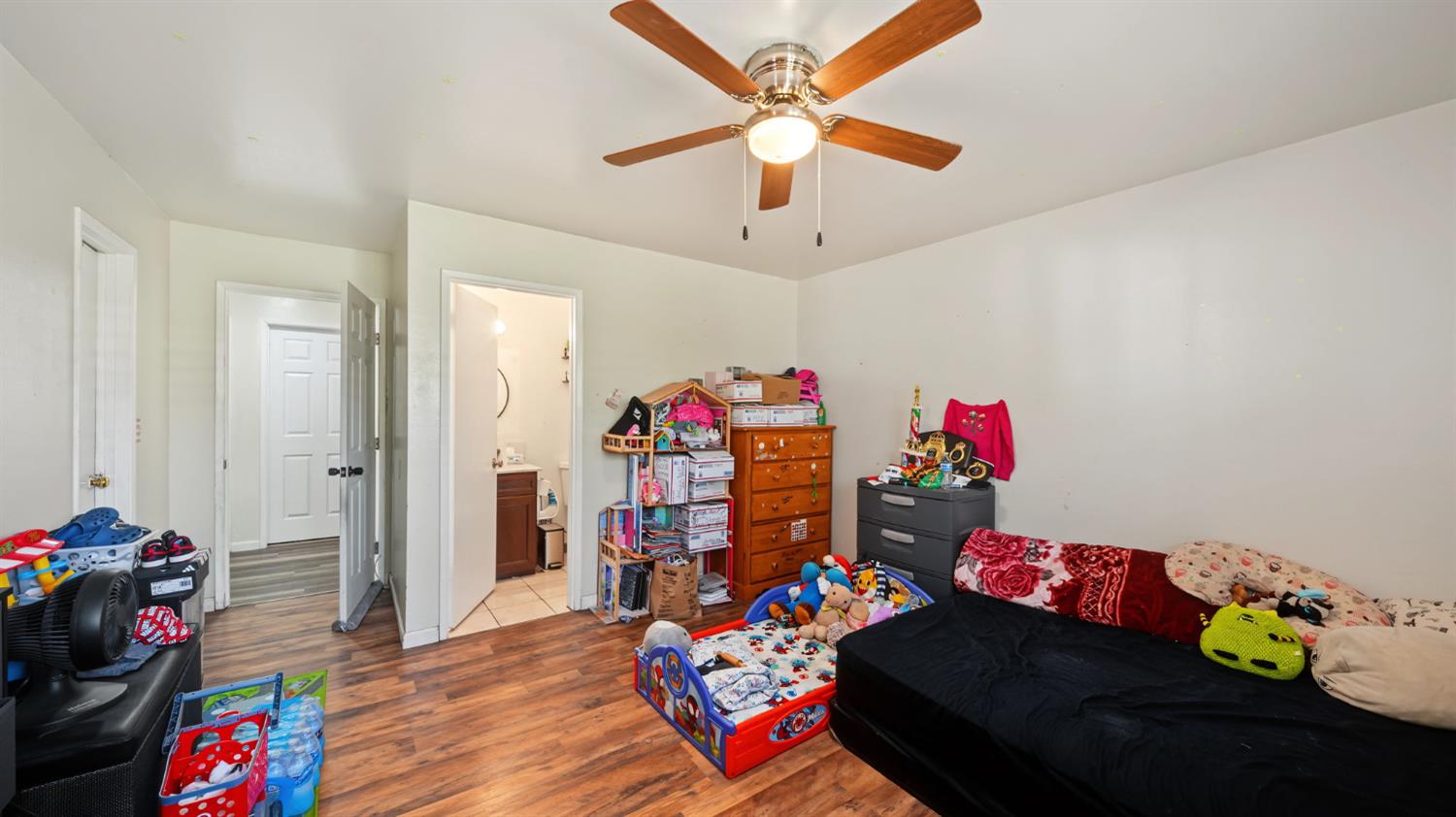 2914 Winners Cir, Atwater, CA 95301
