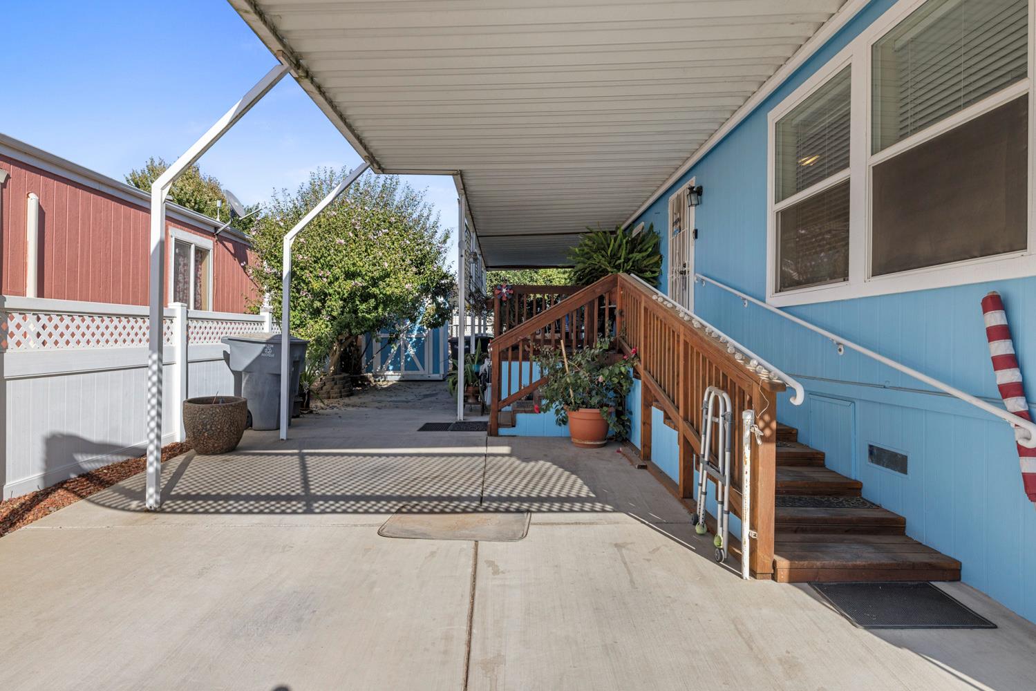 900 Old Stockton Road #302, Oakdale, CA 95361