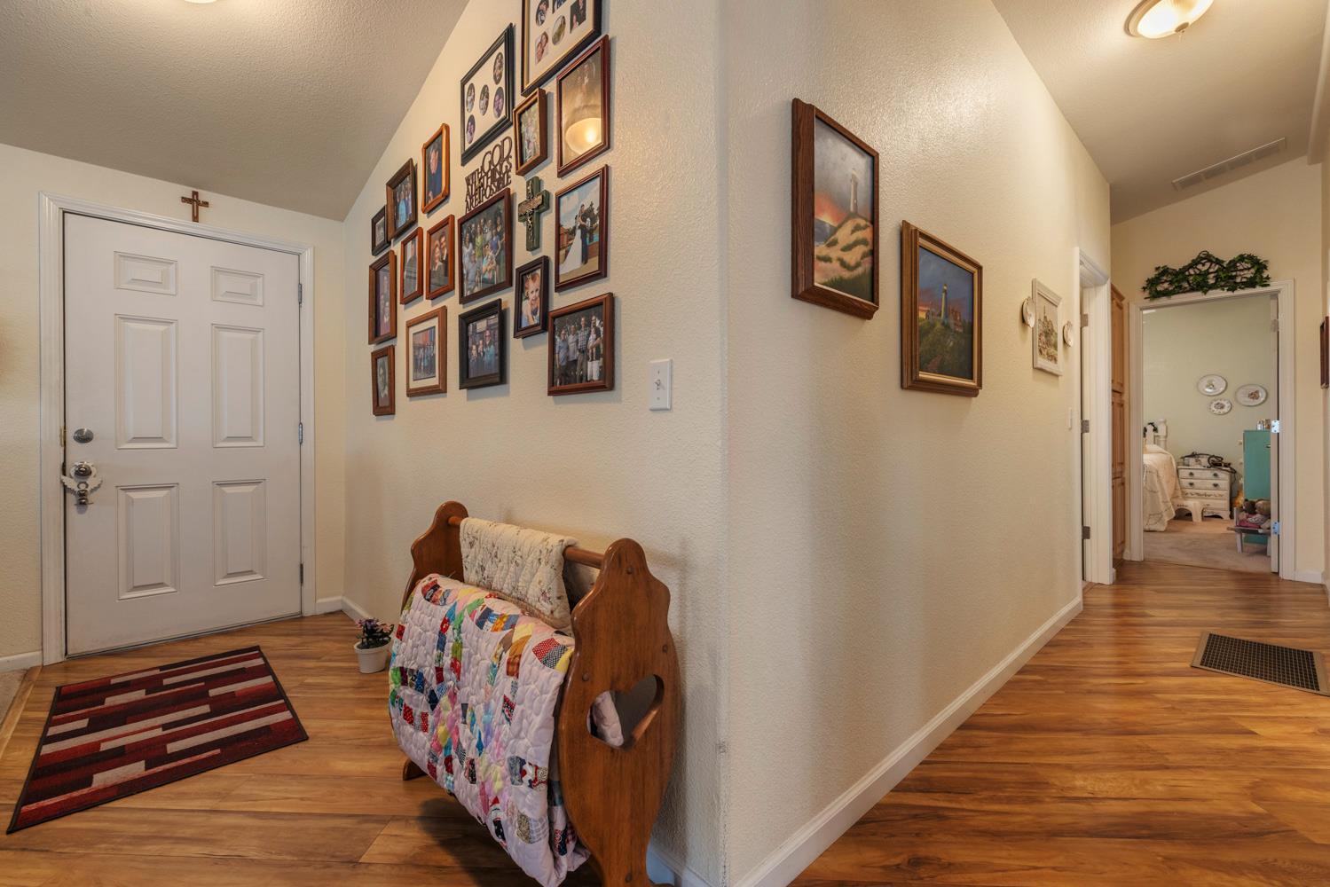 900 Old Stockton Road #302, Oakdale, CA 95361