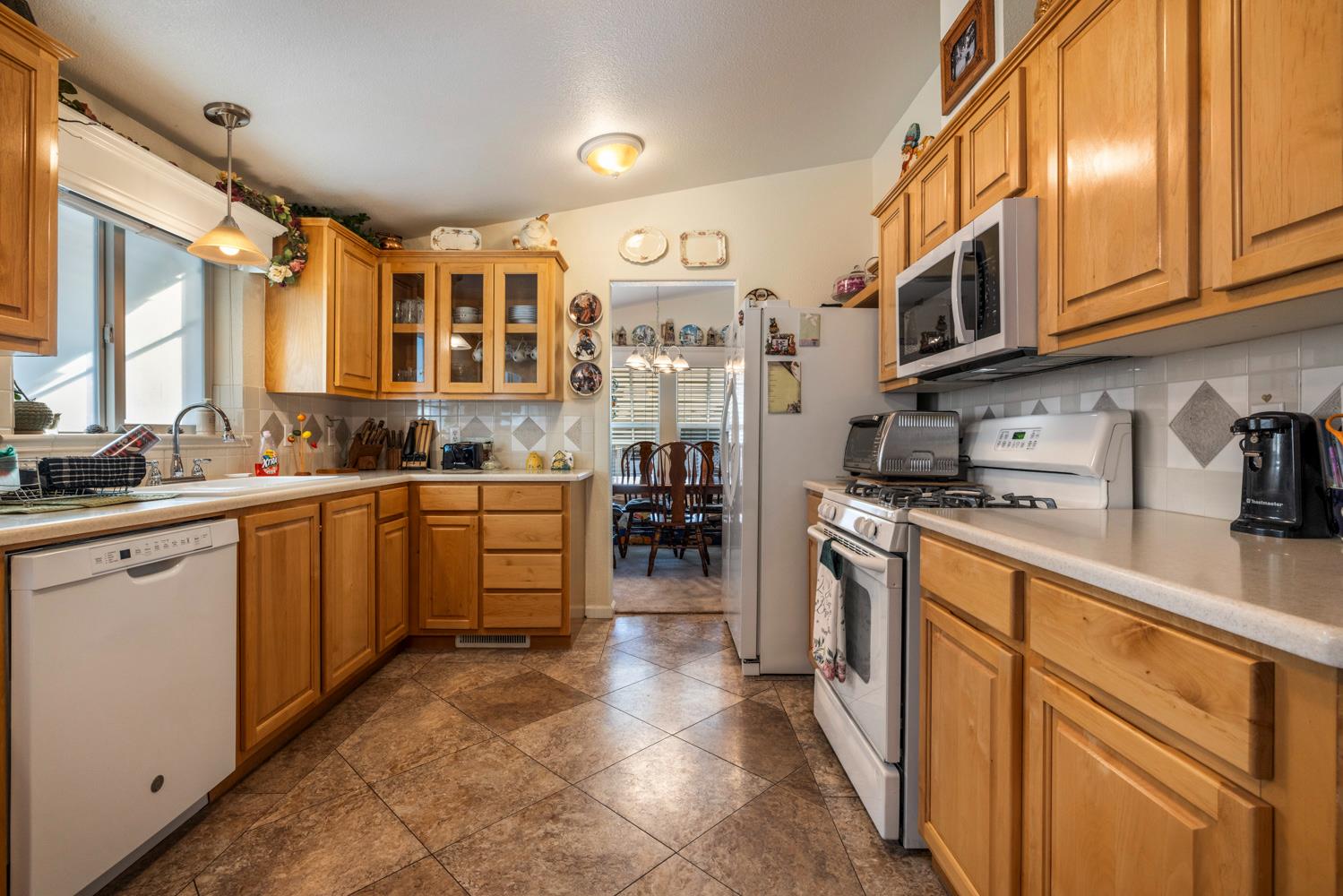 900 Old Stockton Road #302, Oakdale, CA 95361