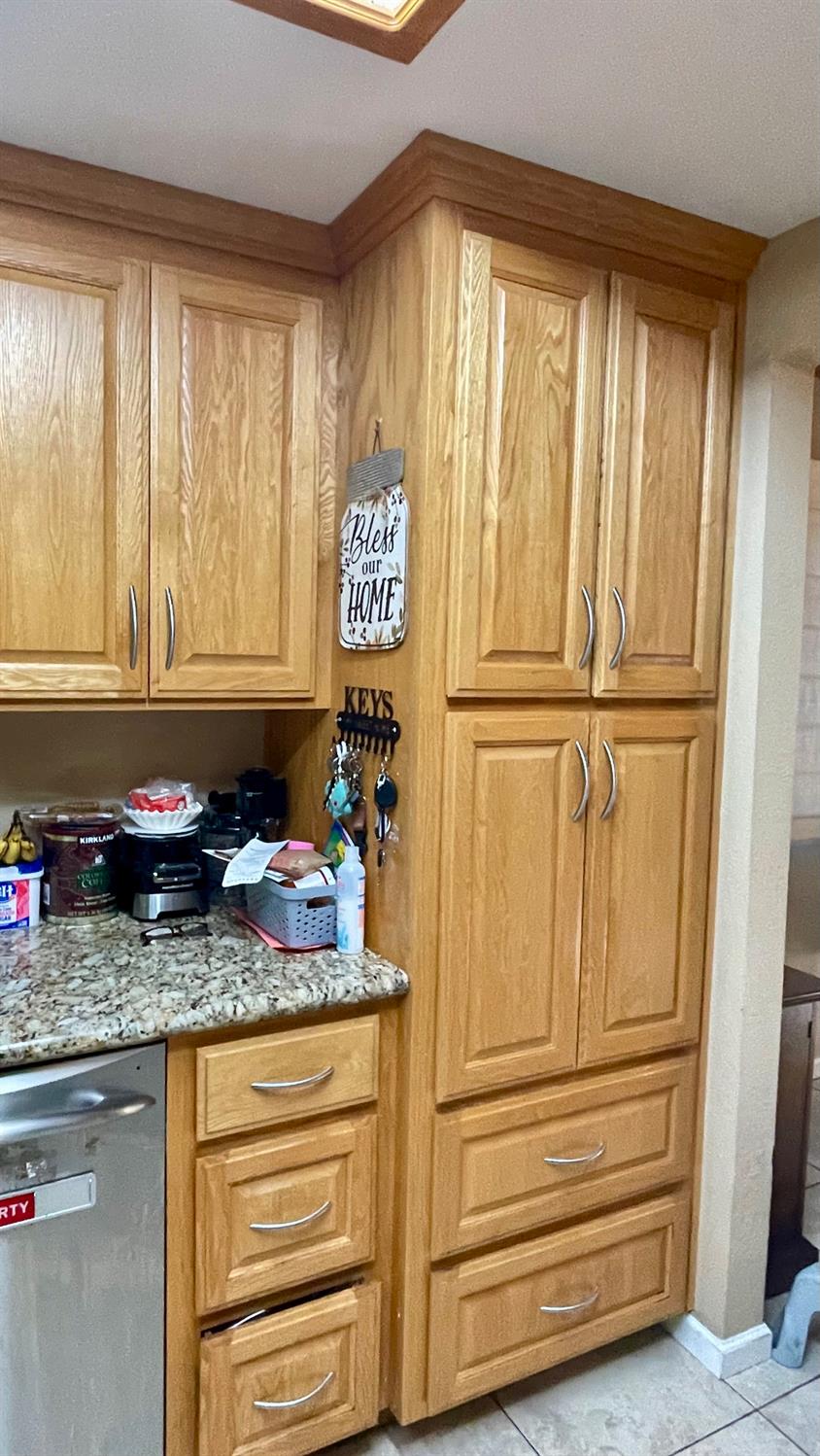 1740 N Berkeley Ave, Turlock, CA 95382