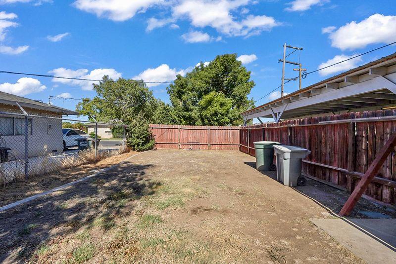 2324 Q St, Merced, CA 95340