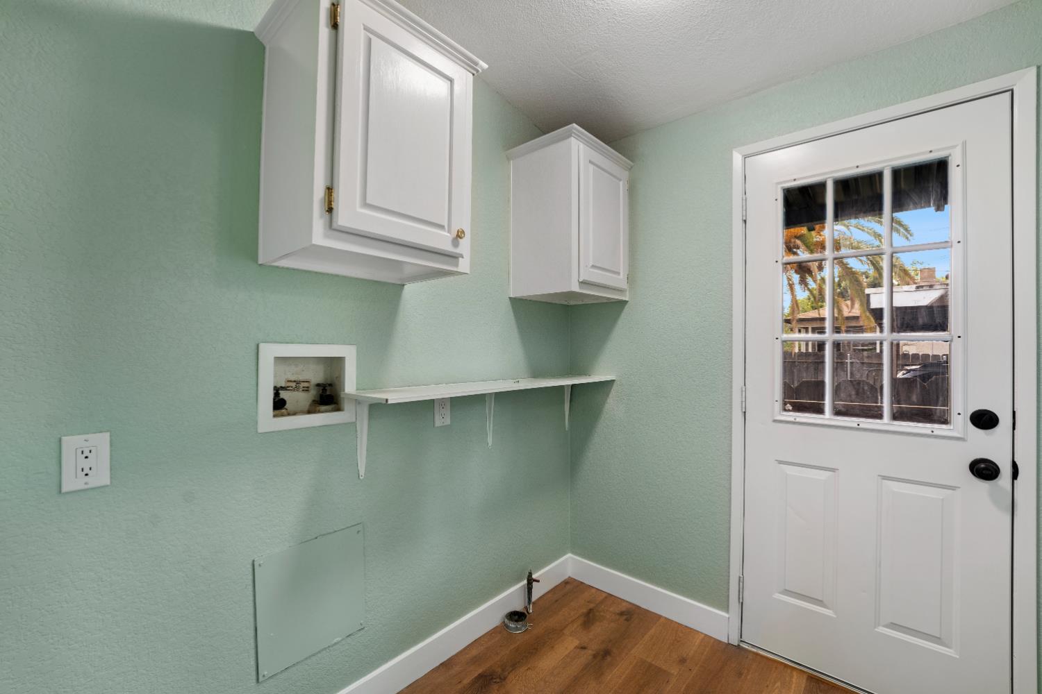 328 N 3rd Ave, Oakdale, CA 95361