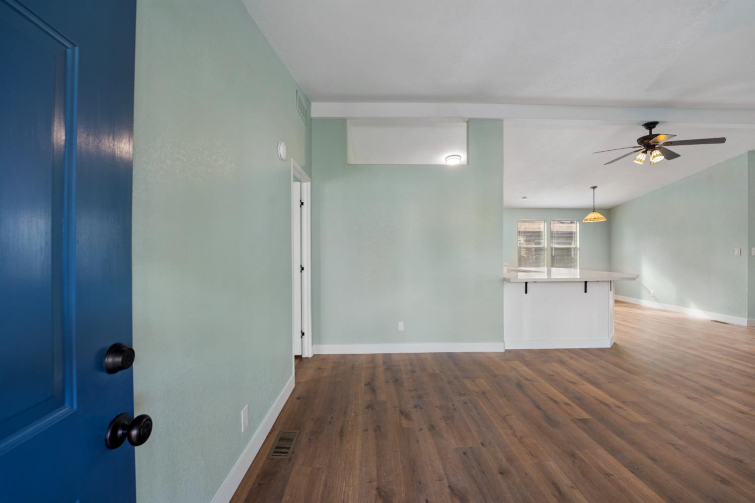 328 N 3rd Ave, Oakdale, CA 95361
