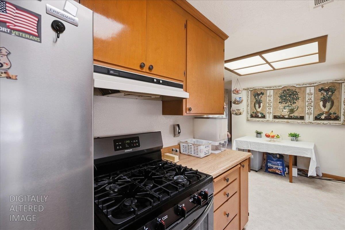 264 Dana Ct, Manteca, CA 95336