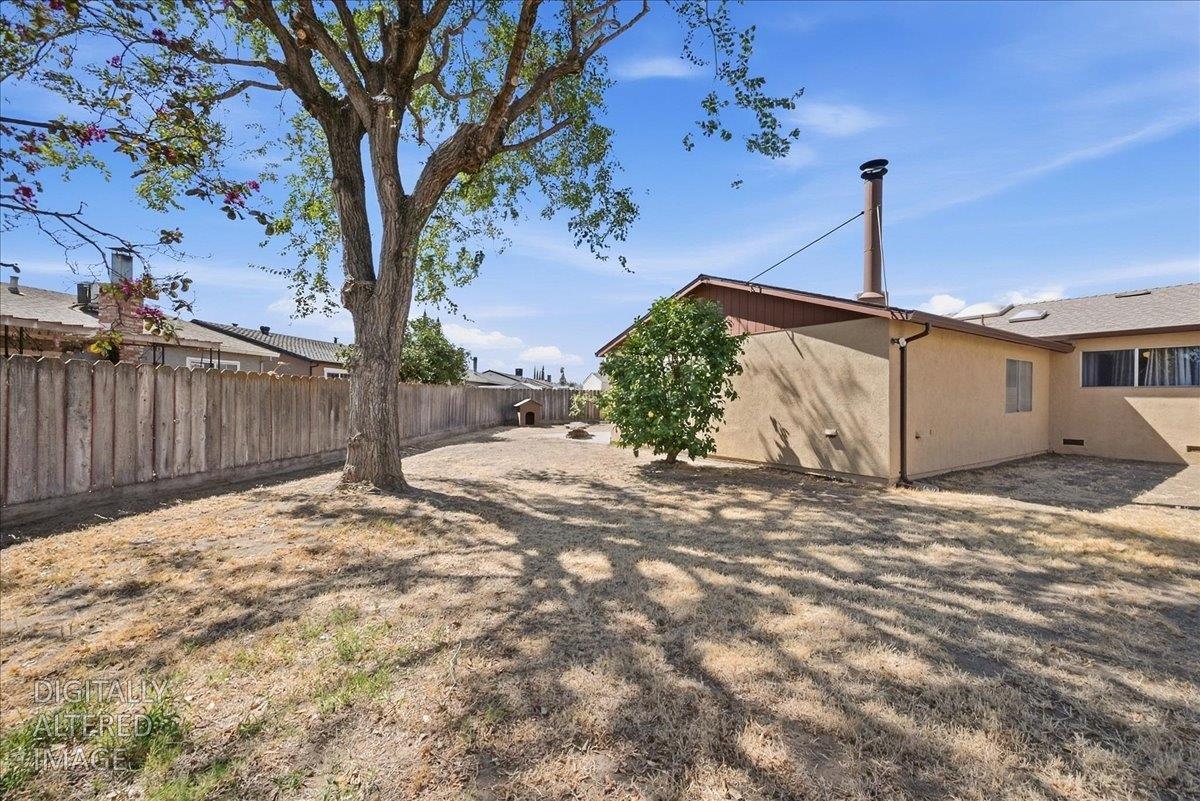 264 Dana Ct, Manteca, CA 95336