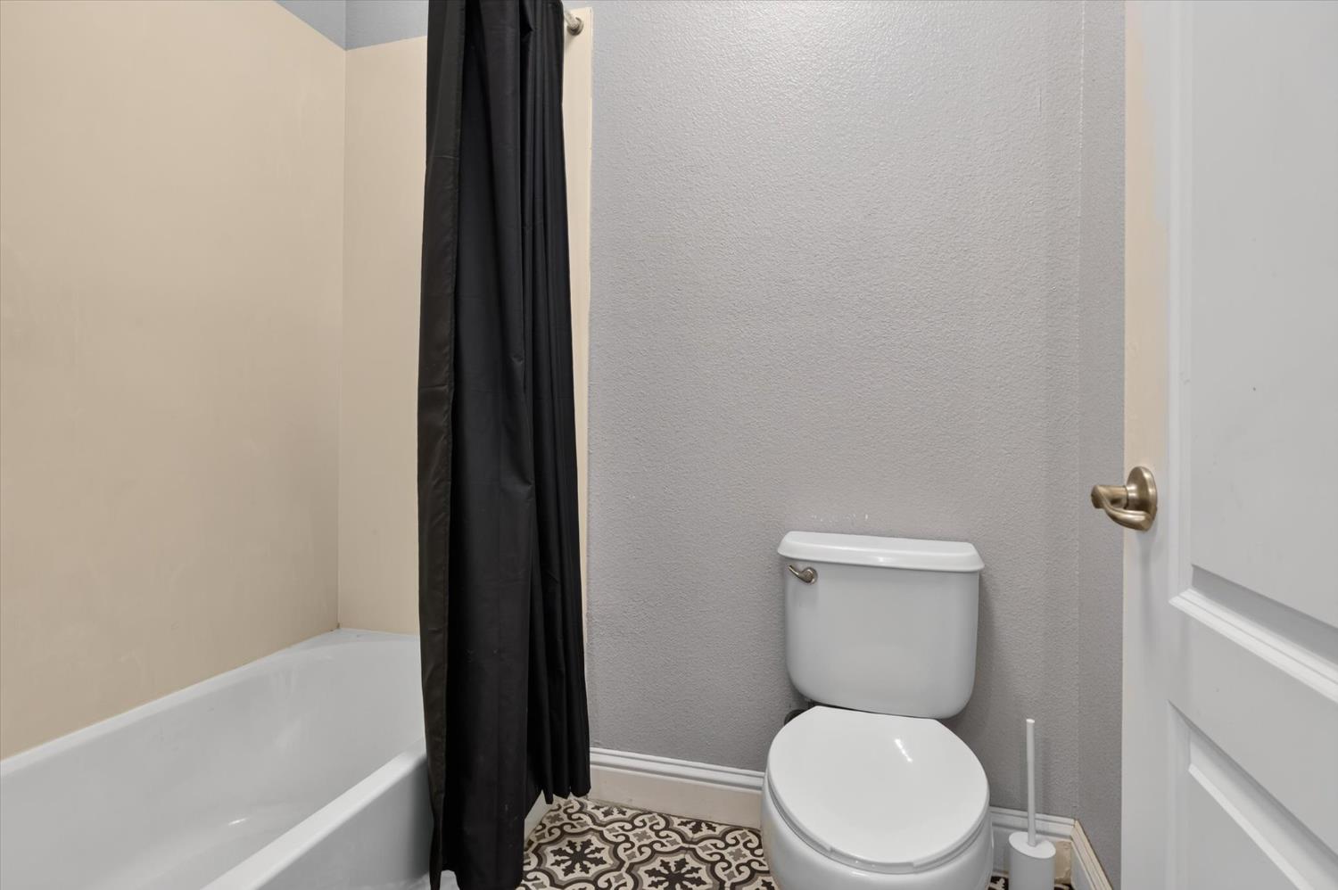 500 Henley Pkwy, Patterson, CA 95363