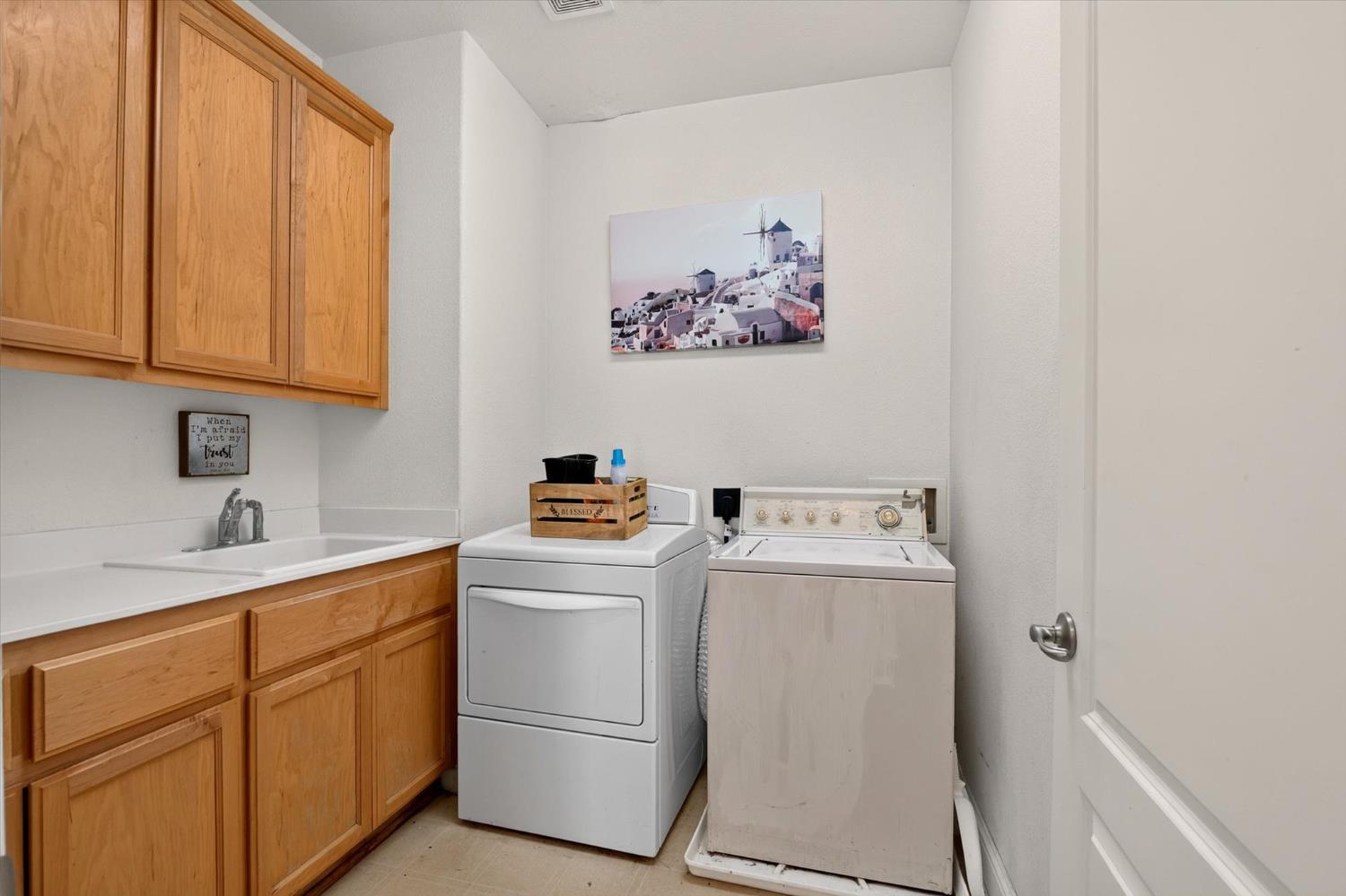500 Henley Pkwy, Patterson, CA 95363