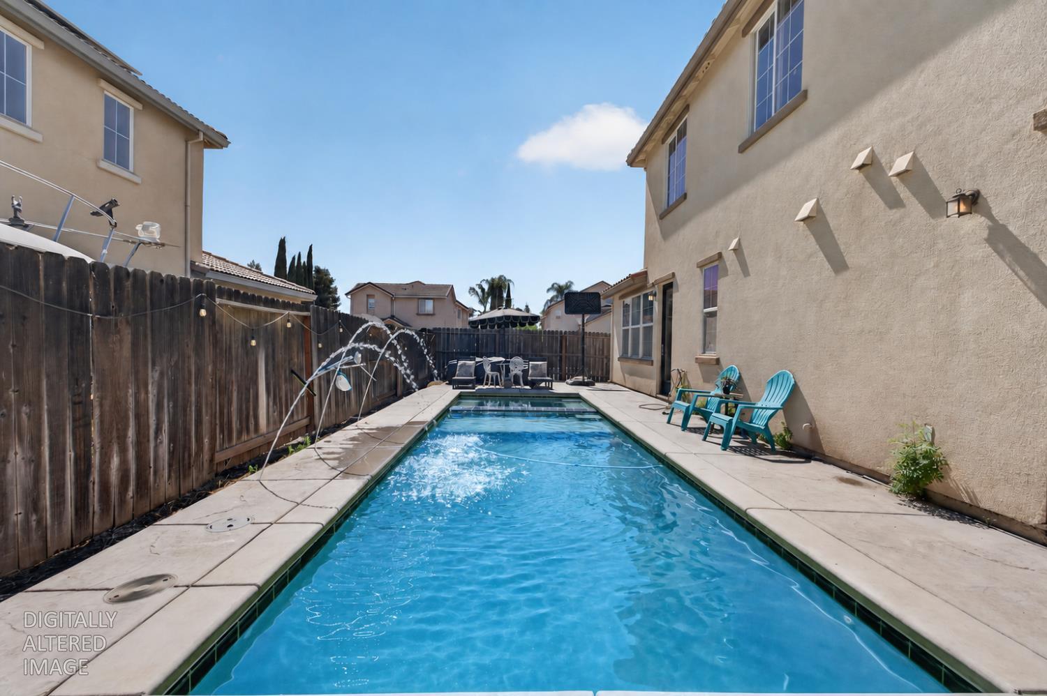 500 Henley Pkwy, Patterson, CA 95363
