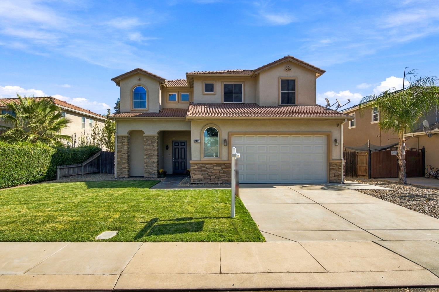 2217 Hearth Dr, Manteca, CA 95337