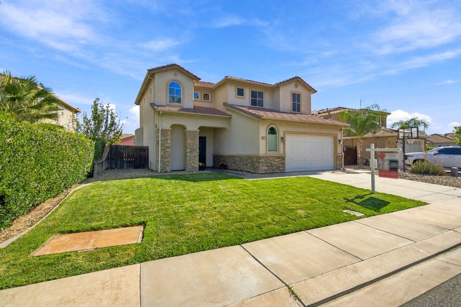 2217 Hearth Dr, Manteca, CA 95337