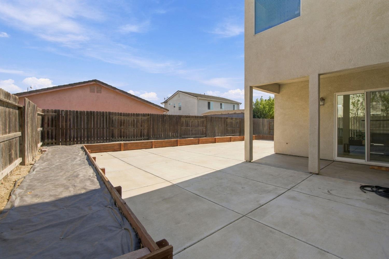 2217 Hearth Dr, Manteca, CA 95337