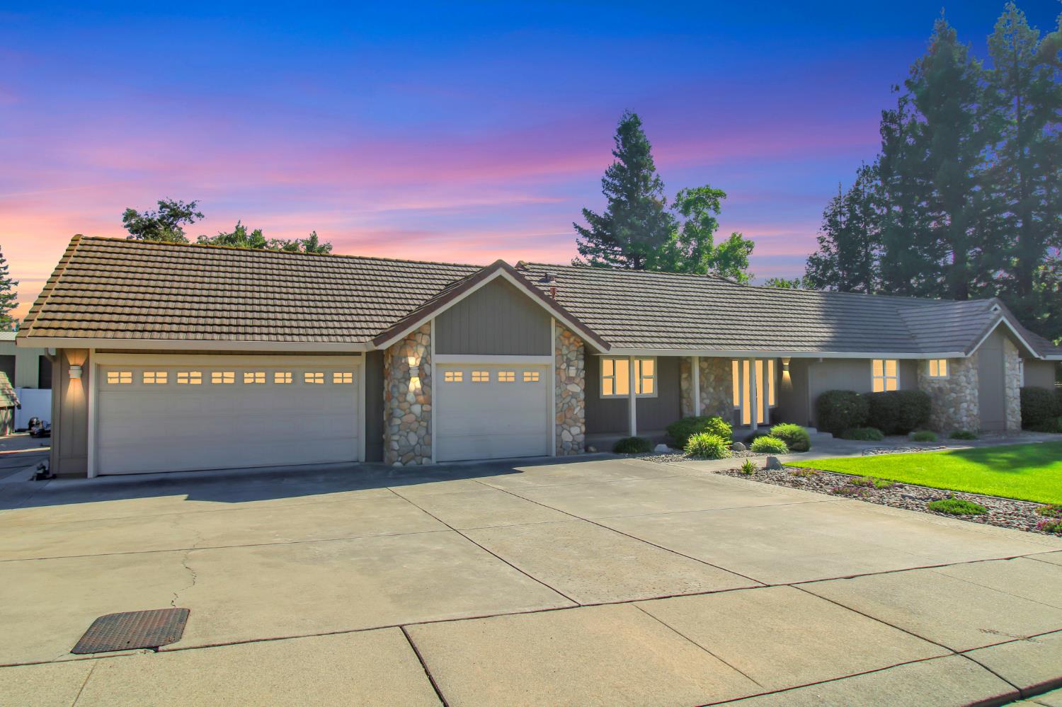 11000 Mallard Ct, Oakdale, CA 95361