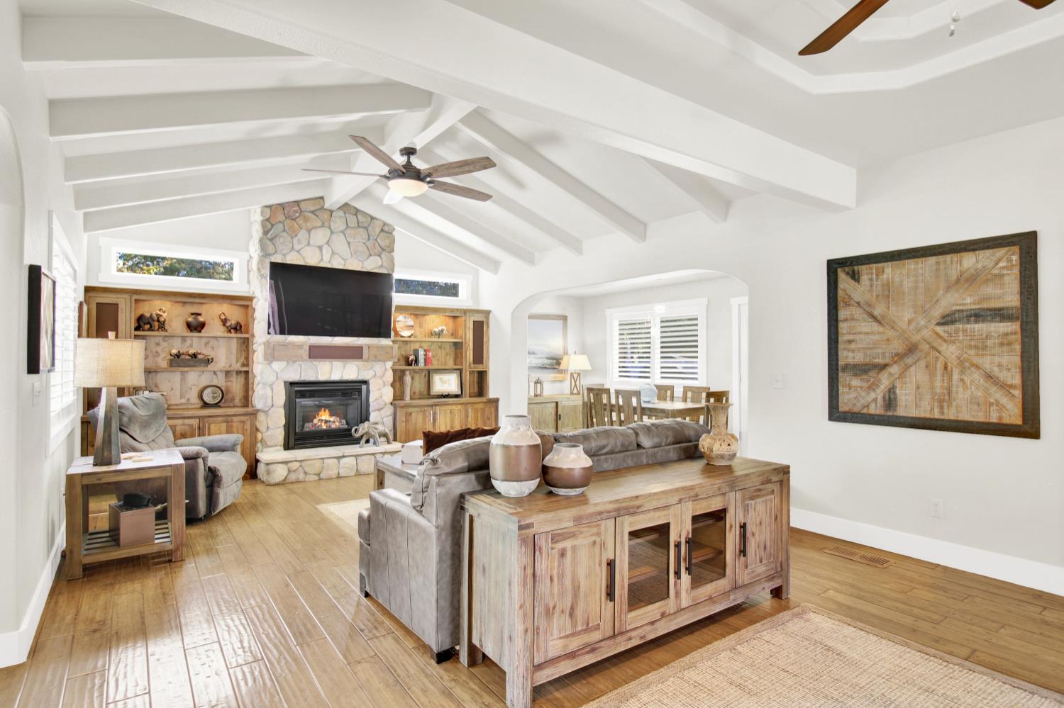 11000 Mallard Ct, Oakdale, CA 95361