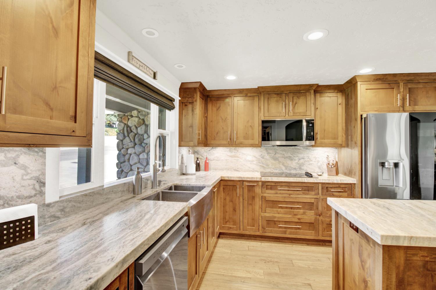 11000 Mallard Ct, Oakdale, CA 95361