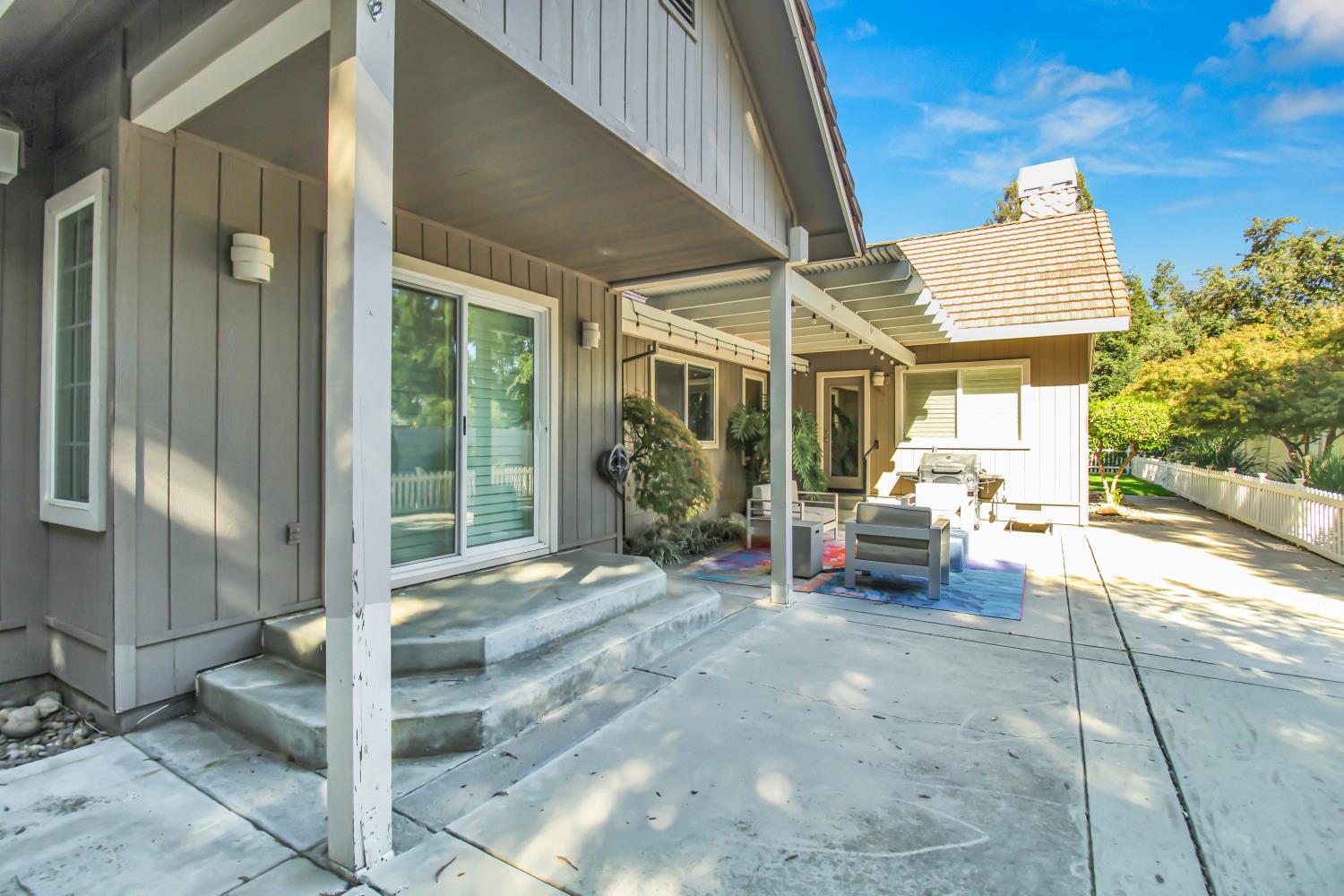 11000 Mallard Ct, Oakdale, CA 95361