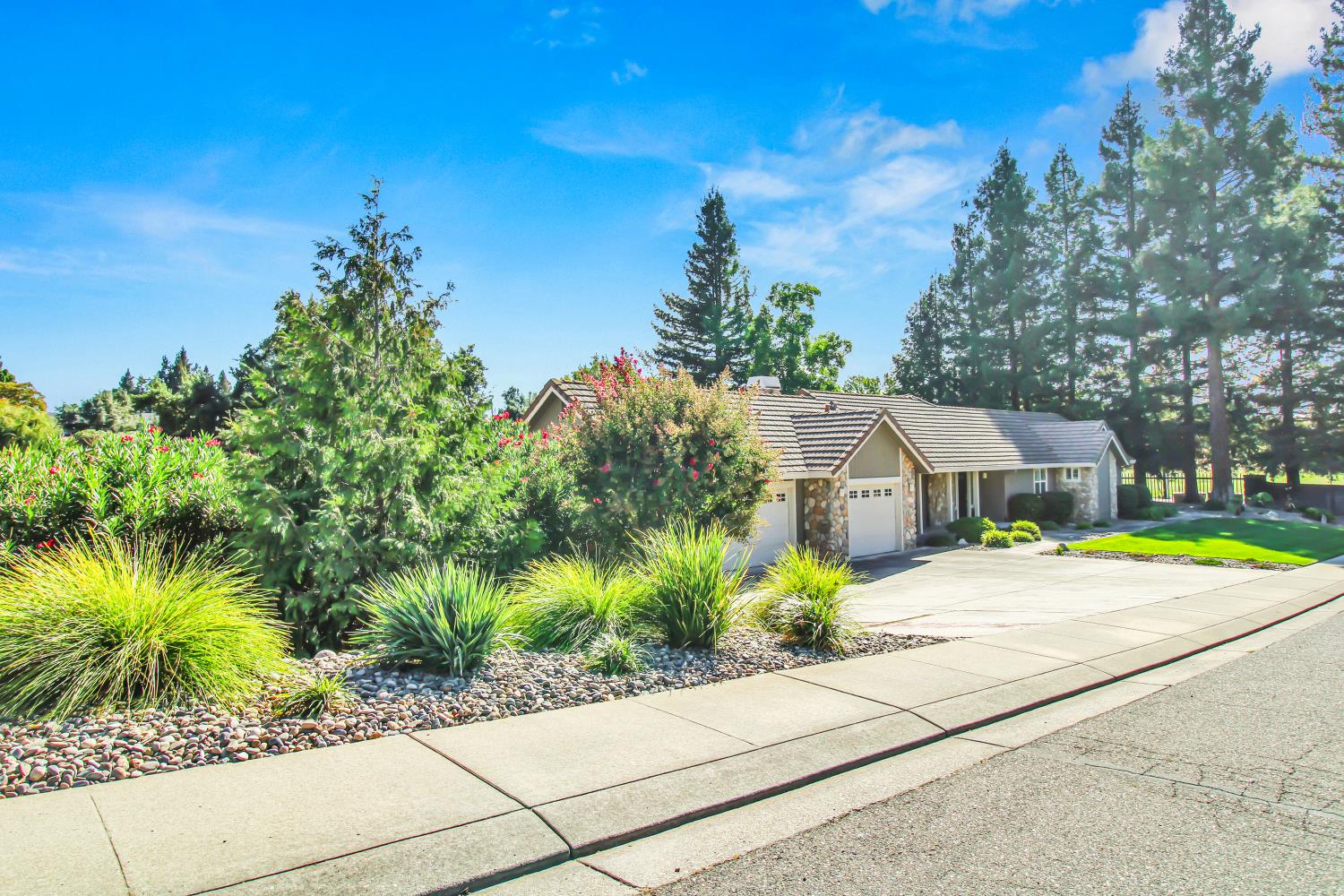 11000 Mallard Ct, Oakdale, CA 95361
