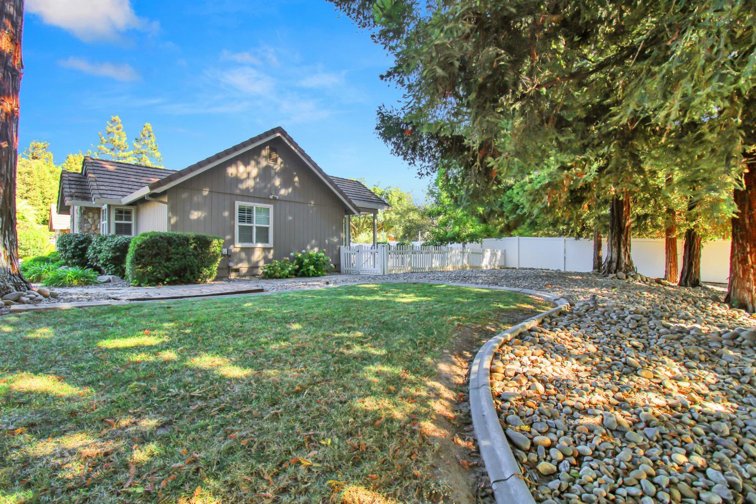 11000 Mallard Ct, Oakdale, CA 95361