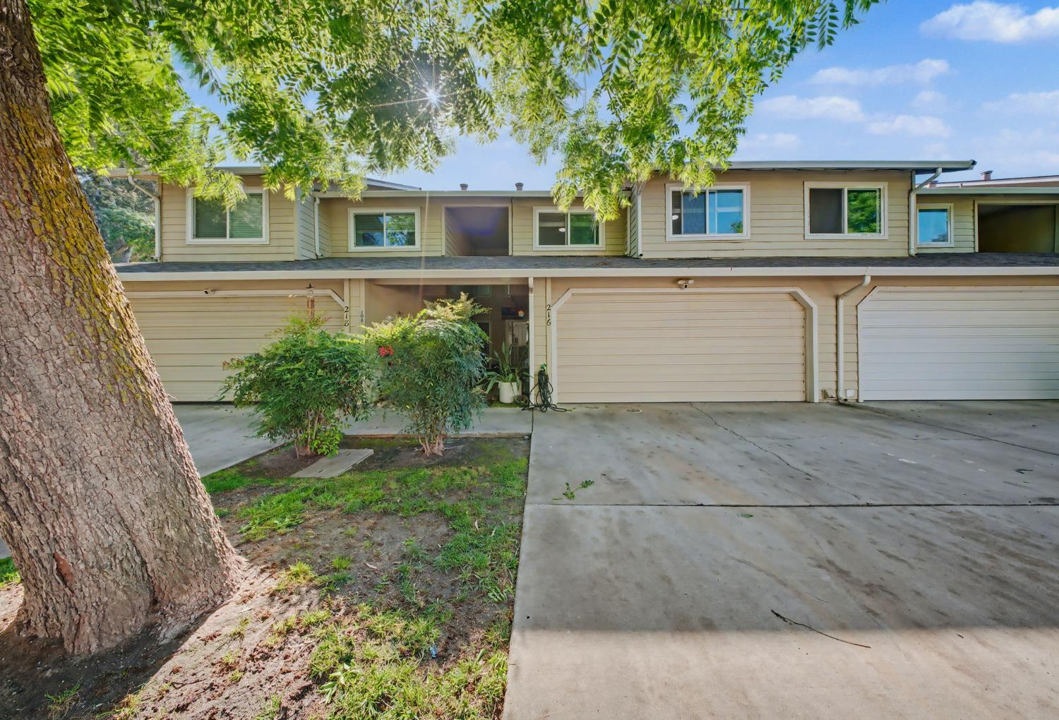 216 Tiffany Cir, Ripon, CA 95366