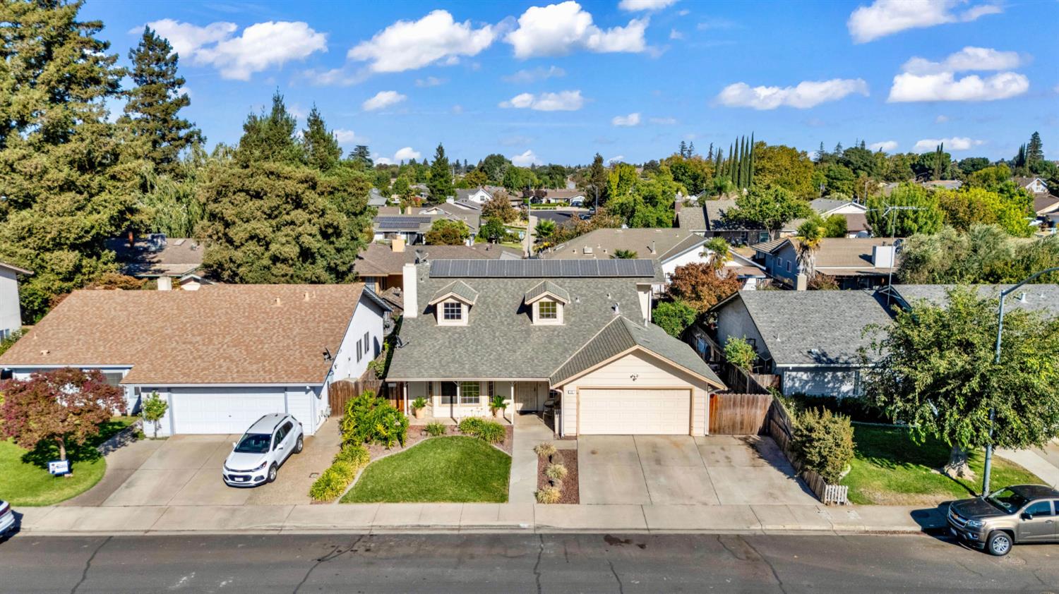 73 S Obsidian Dr, Oakdale, CA 95361