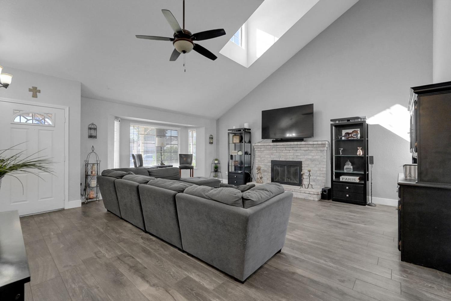 73 S Obsidian Dr, Oakdale, CA 95361