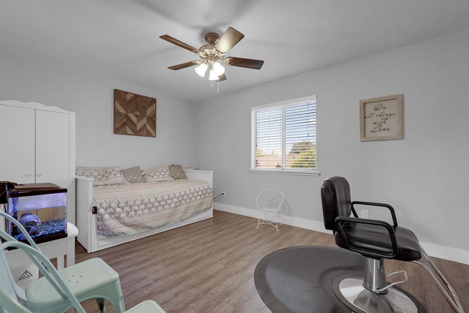 73 S Obsidian Dr, Oakdale, CA 95361