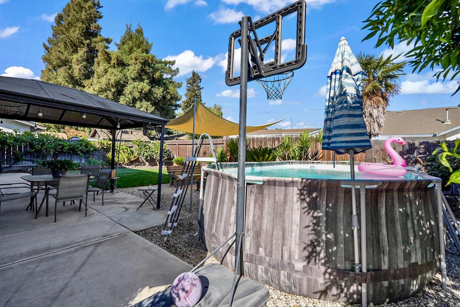 73 S Obsidian Dr, Oakdale, CA 95361