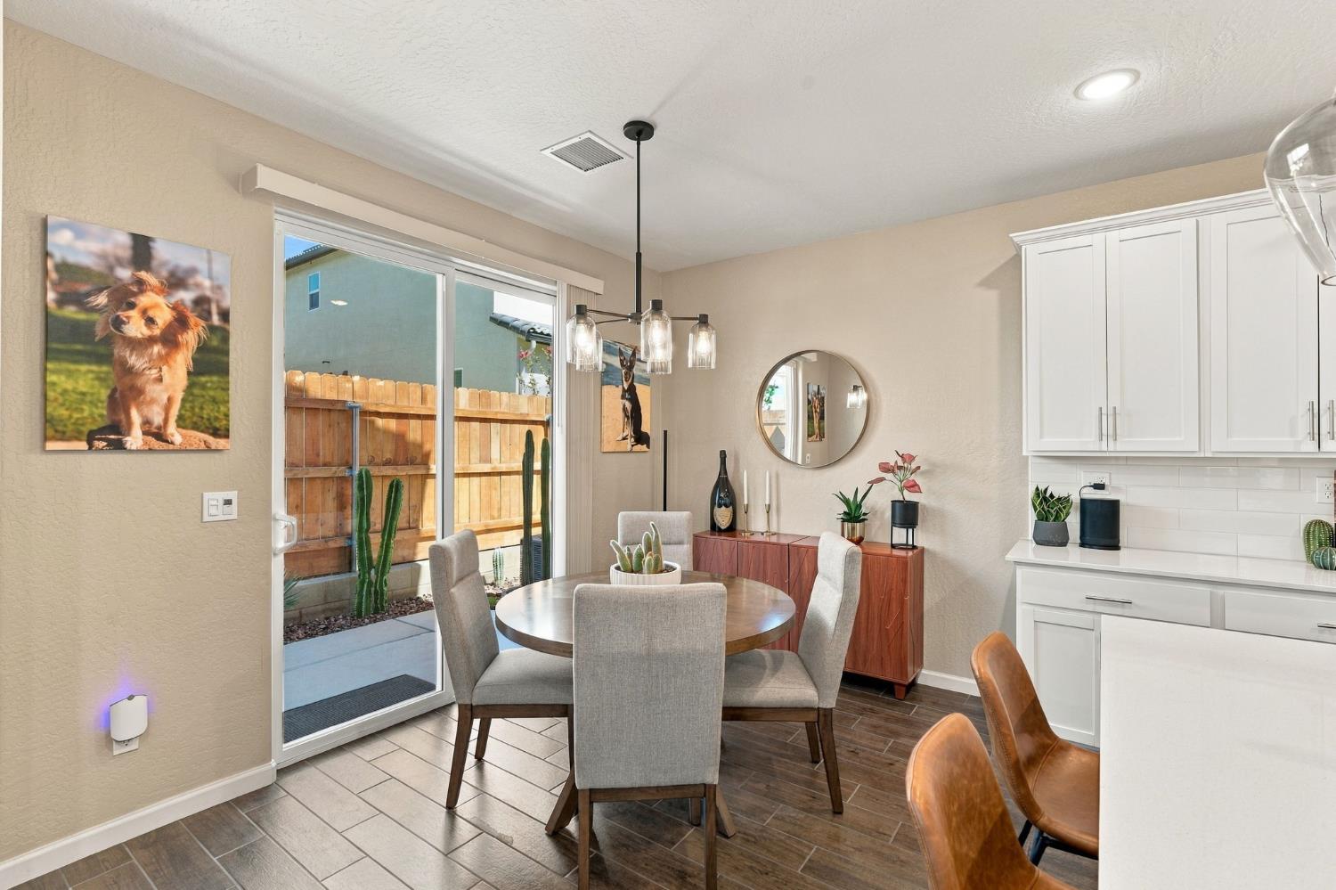 1123 Royalty Way, Madera, CA 93636