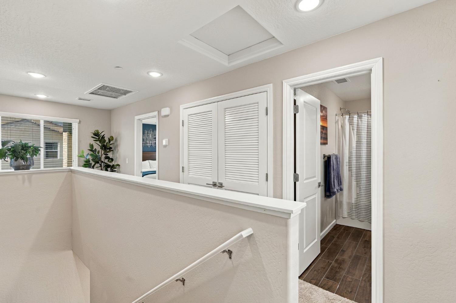 1123 Royalty Way, Madera, CA 93636