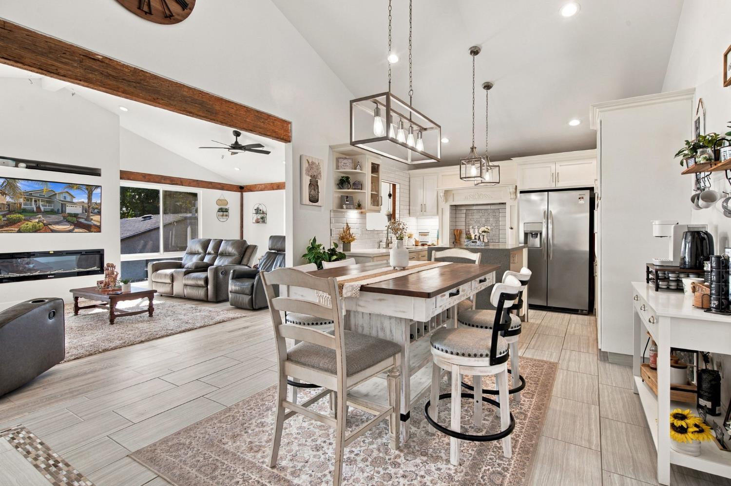 1608 Ardenwood Ct, Modesto, CA 95358