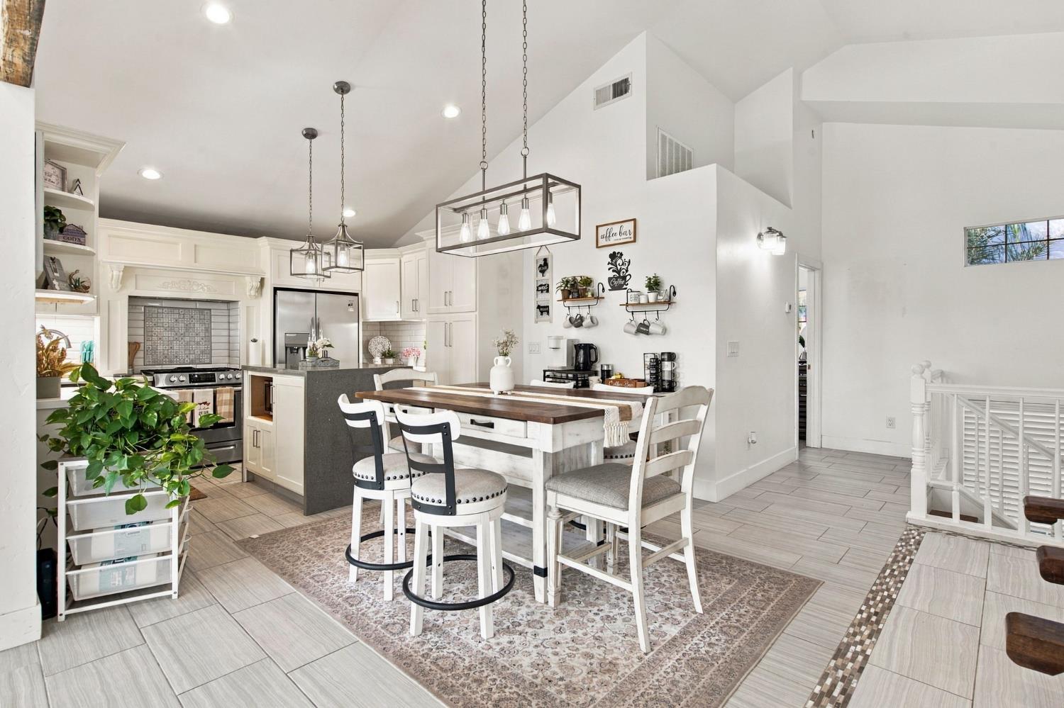 1608 Ardenwood Ct, Modesto, CA 95358