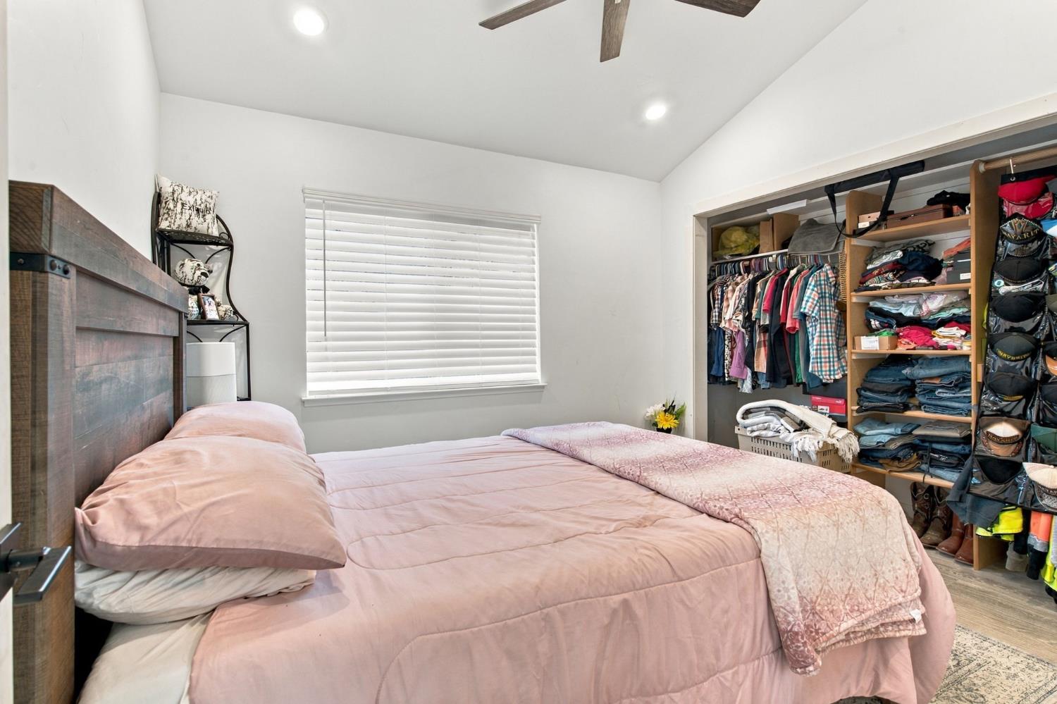1608 Ardenwood Ct, Modesto, CA 95358