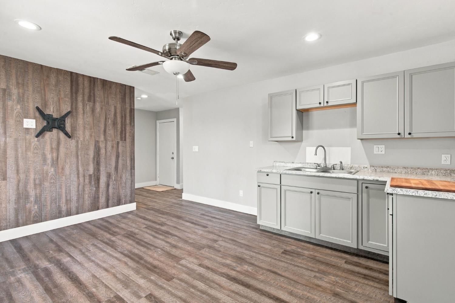1608 Ardenwood Ct, Modesto, CA 95358