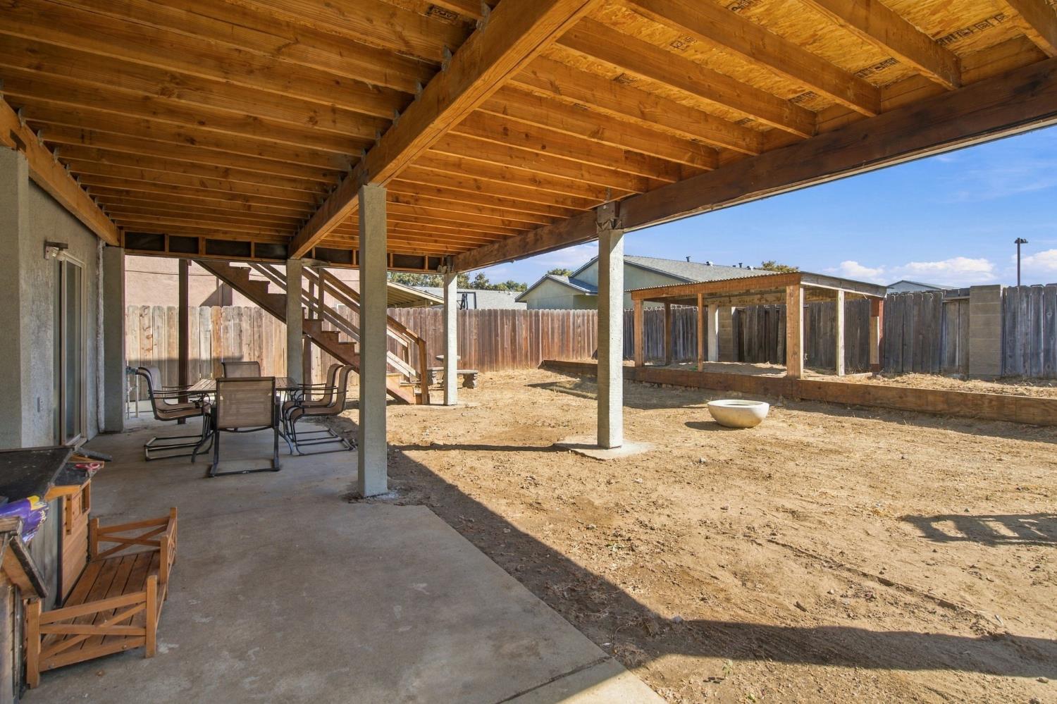 1608 Ardenwood Ct, Modesto, CA 95358