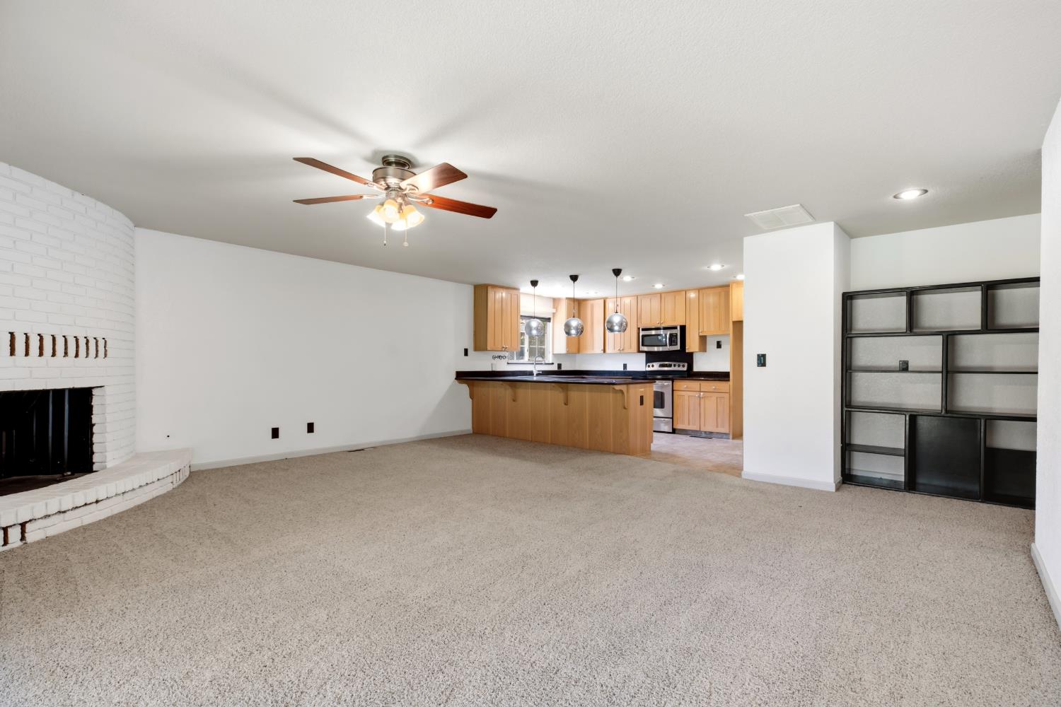 1730 Colombard Ct, Escalon, CA 95320