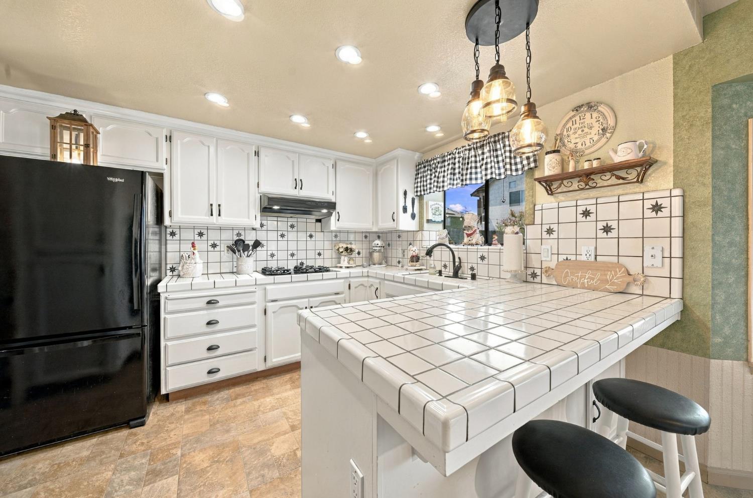 588 Carrigane Way, Manteca, CA 95337