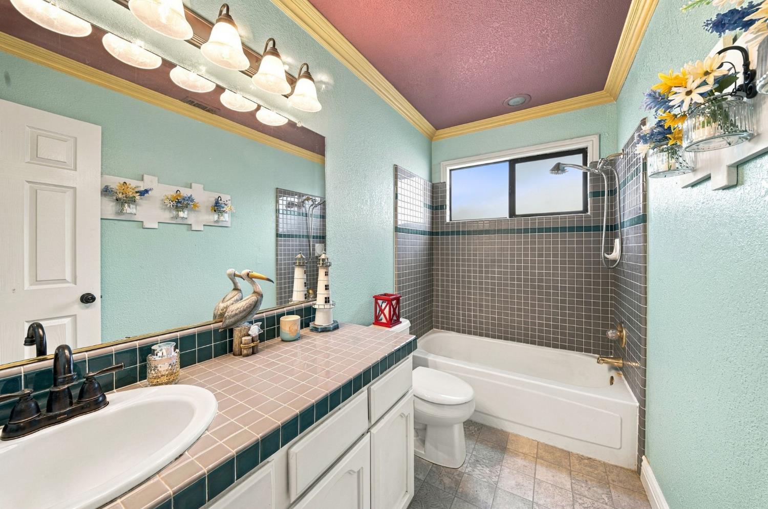 588 Carrigane Way, Manteca, CA 95337